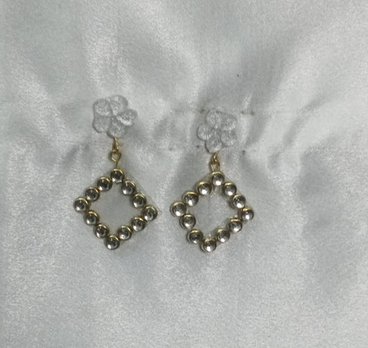 WJ1042AE - Earrings.